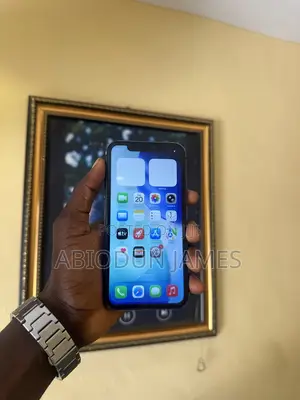 Apple iPhone 11 64 GB Black