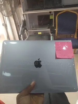 Laptop Apple MacBook Pro 2020 16GB Apple M2 Ultra SSD 512GB