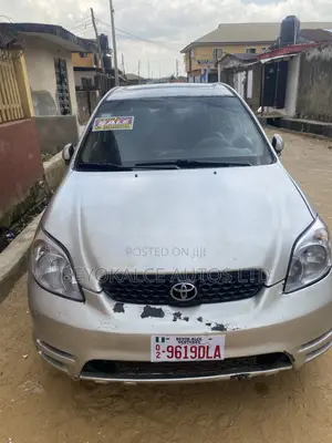Toyota Matrix Standard AWD (1.8L 4cyl 4A) 2004 Silver