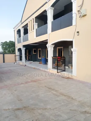 3bdrm Apartment in Akala, Akobo for rent