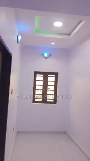 3bdrm Apartment in Akala, Akobo for rent