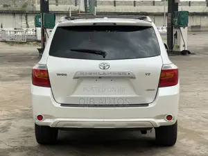 Toyota Highlander Limited 2010 White