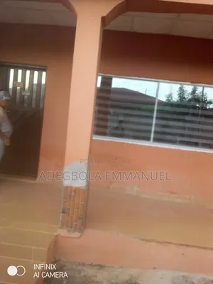 2bdrm Apartment in Oyadare, Alakia for rent