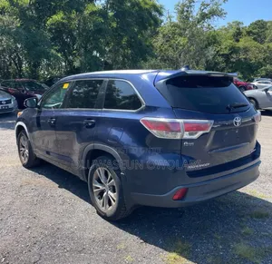 Toyota Highlander XLE V6 4x2 (3.5L 6cyl 6A) 2016 Black