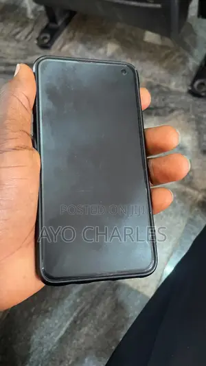 Samsung Galaxy S10e 128 GB Blue