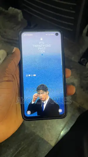 Samsung Galaxy S10e 128 GB Blue