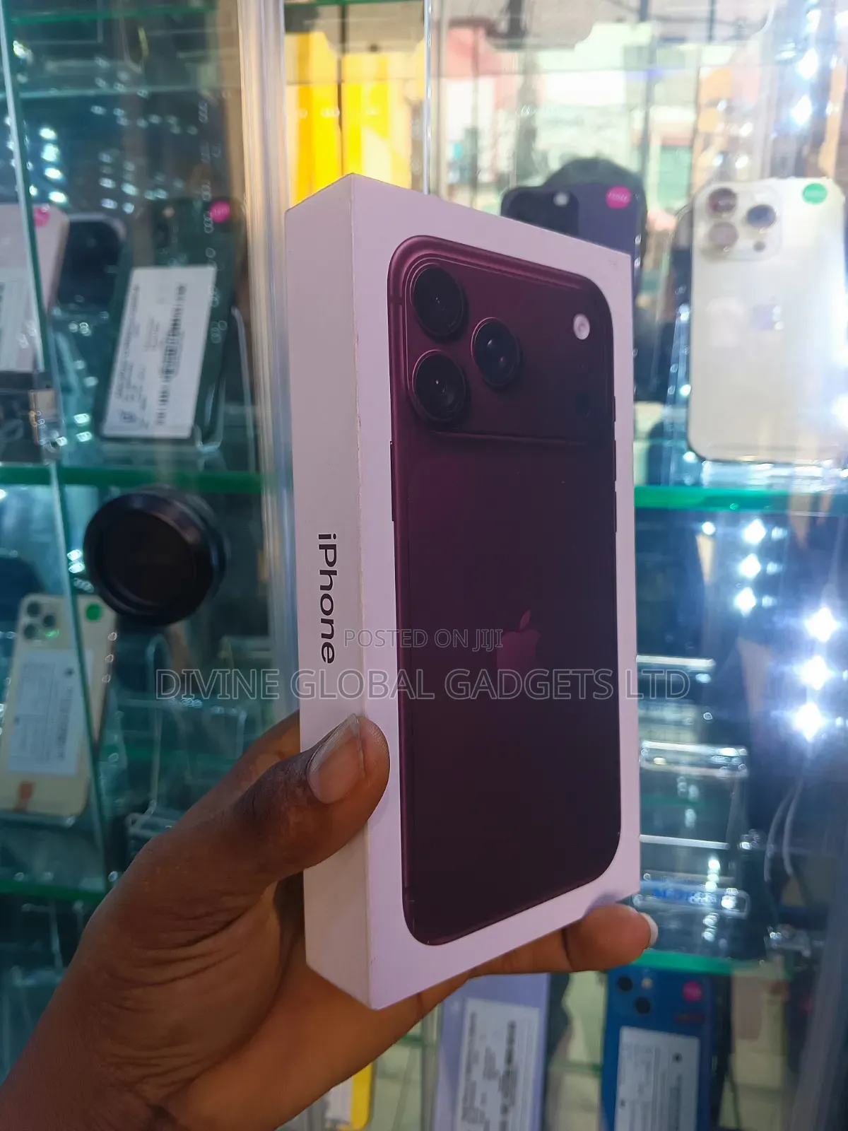 New Apple iPhone 18 Pro Max 256 GB Red