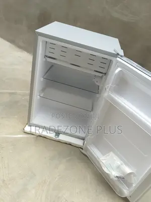 Glamstar Mini Fridge 69L Model GFR-90S-E
