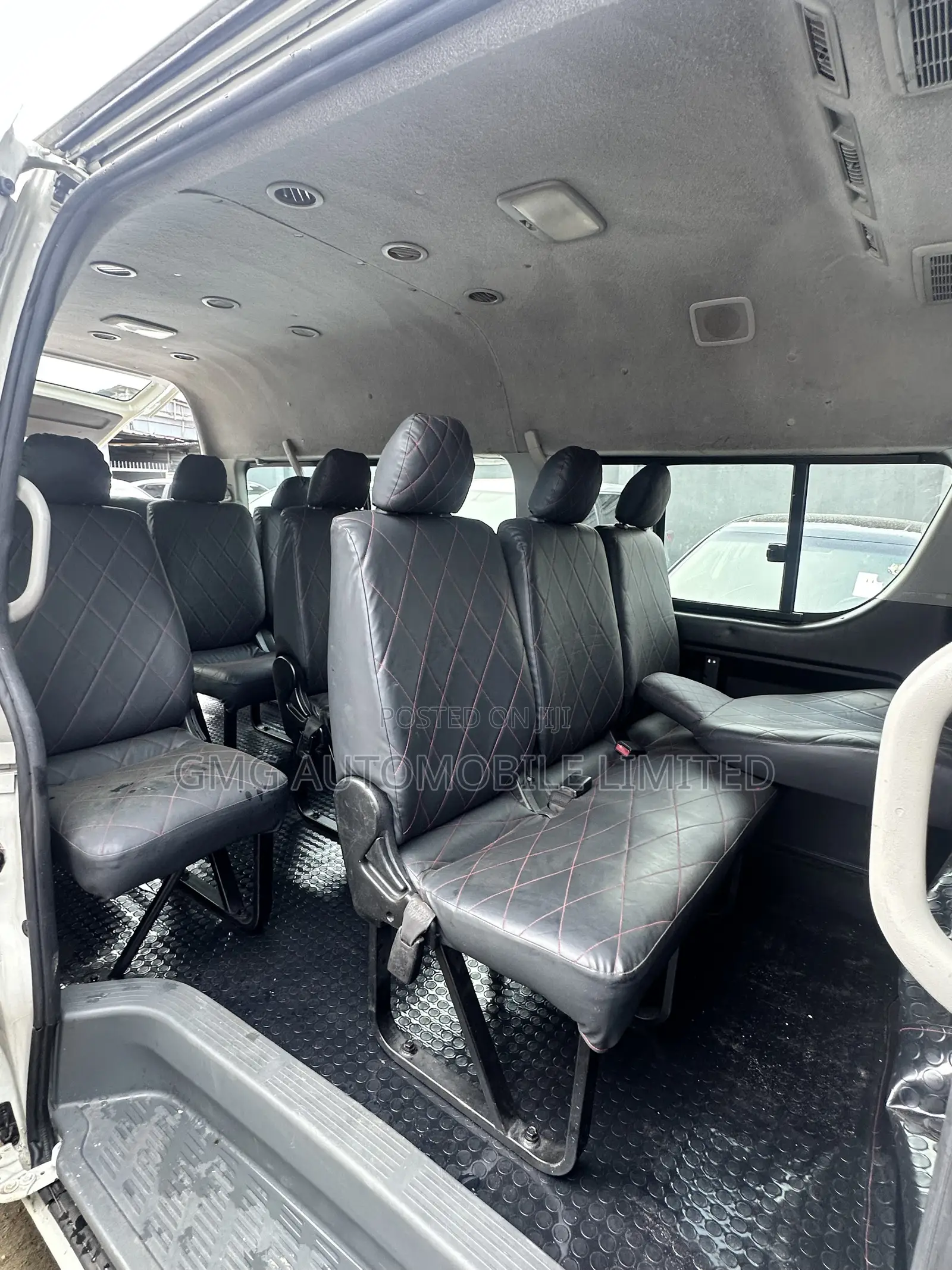 Toyota HiAce 2015 White