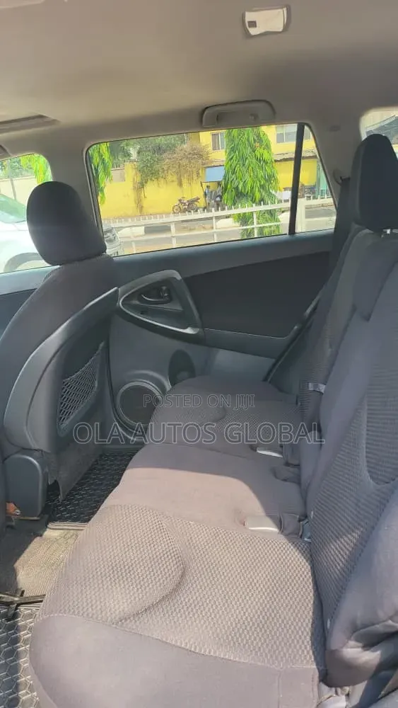 Toyota RAV4 2012 Gray