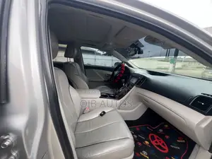 Toyota Venza AWD 2012 Silver