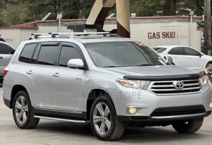Toyota Highlander Limited 2011 Silver