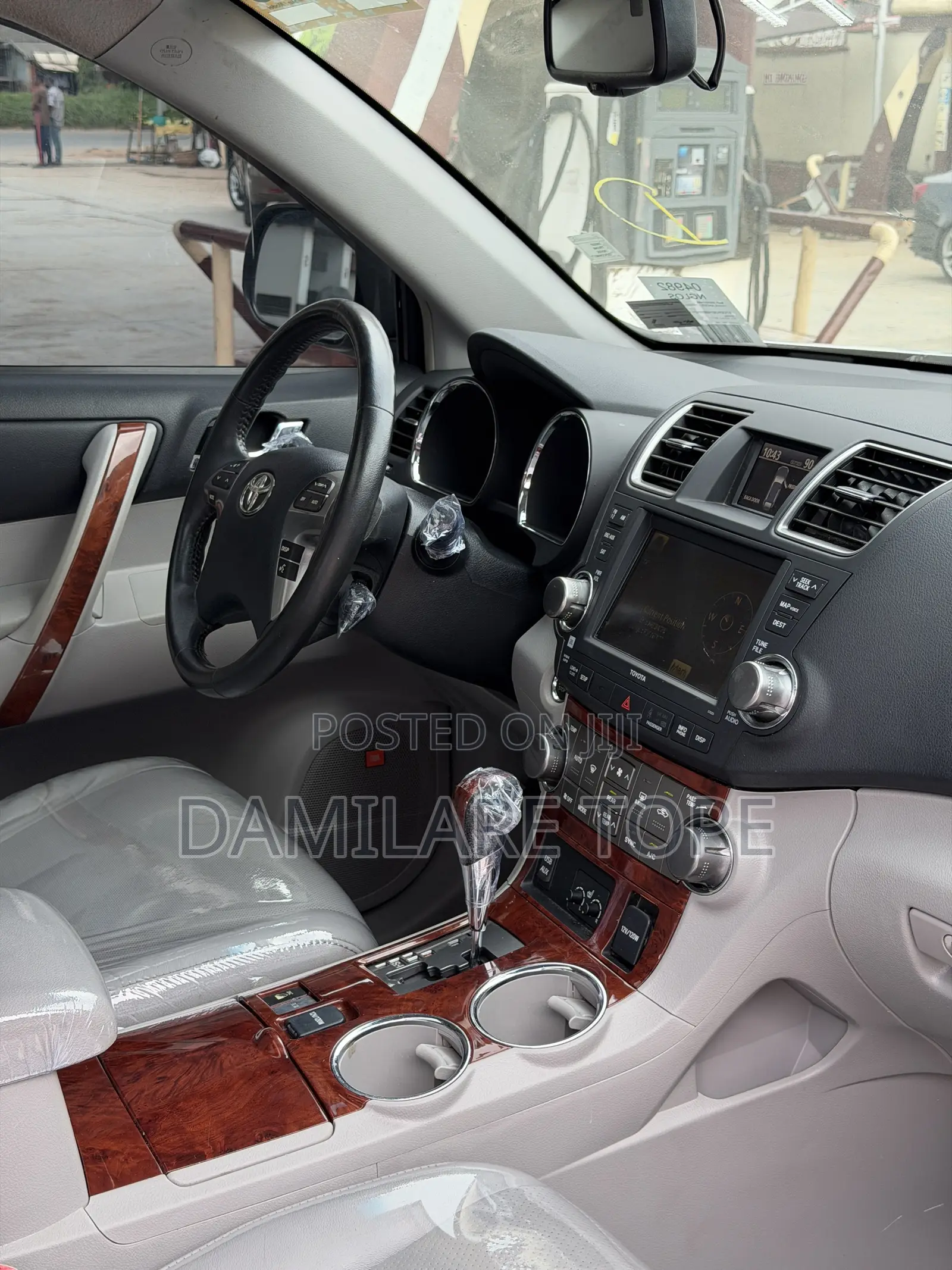 Toyota Highlander Limited 2011 Silver