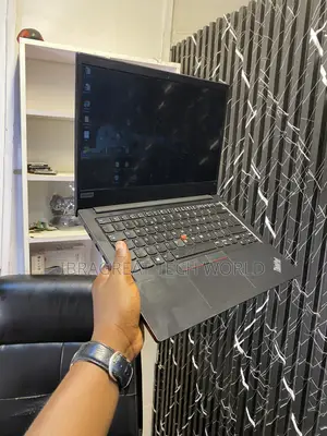 Laptop Lenovo ThinkPad E14 Gen 2 16GB Intel Core i5 SSD 256GB