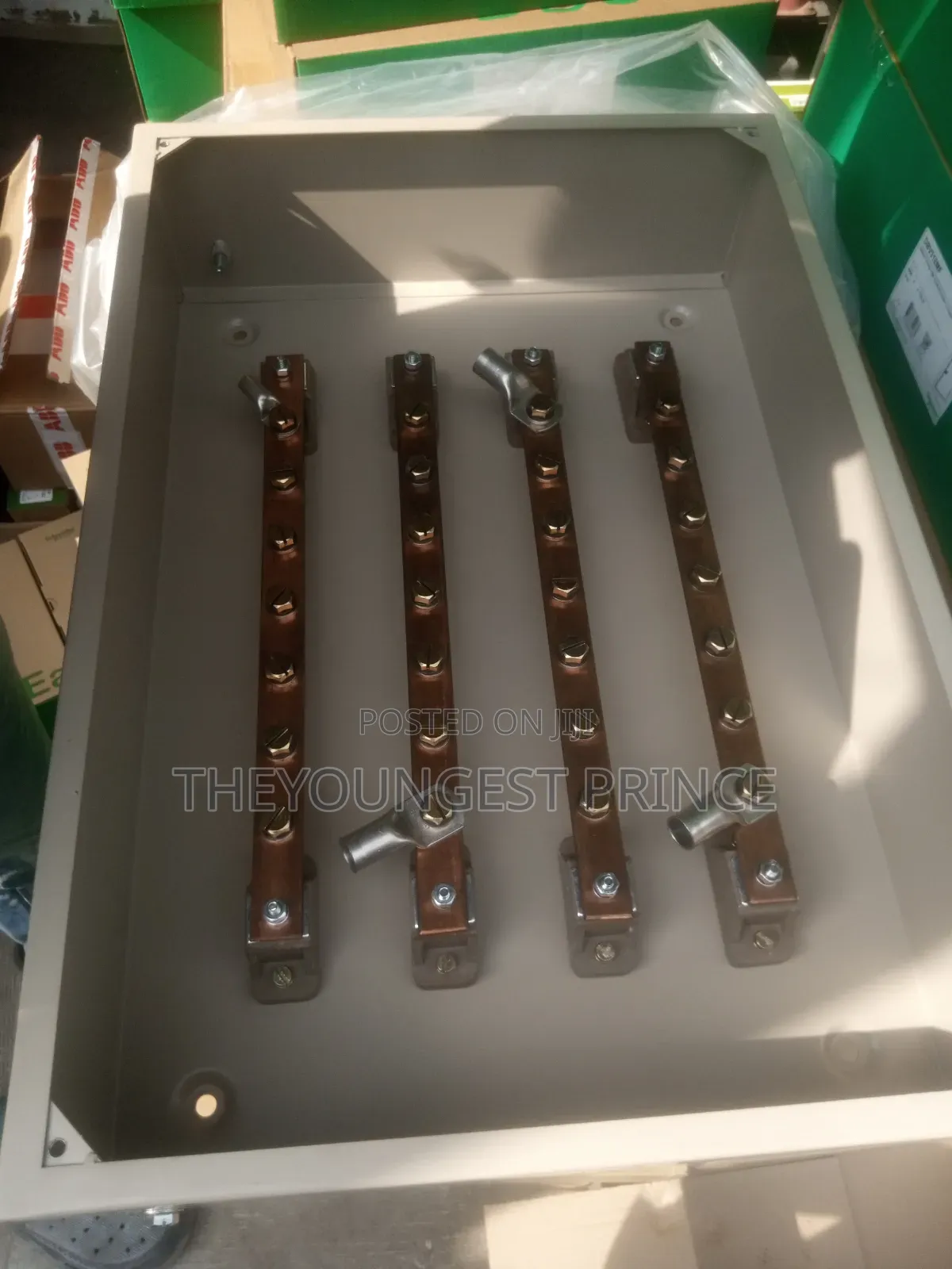 Stanley Busbar 200amp