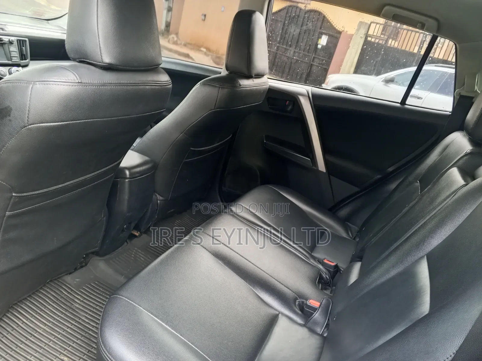Toyota RAV4 2017 Gray