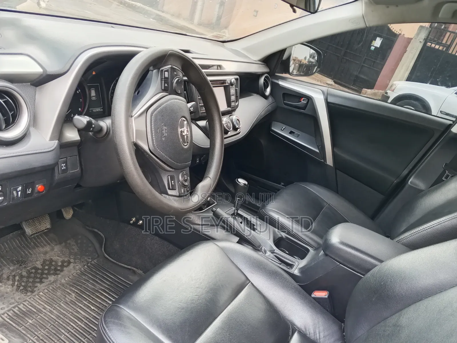 Toyota RAV4 2017 Gray