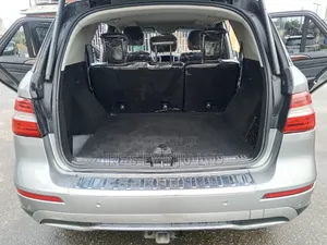 Mercedes-Benz M Class 2012 Green