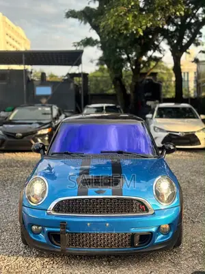 Mini Cooper S 2010 Blue