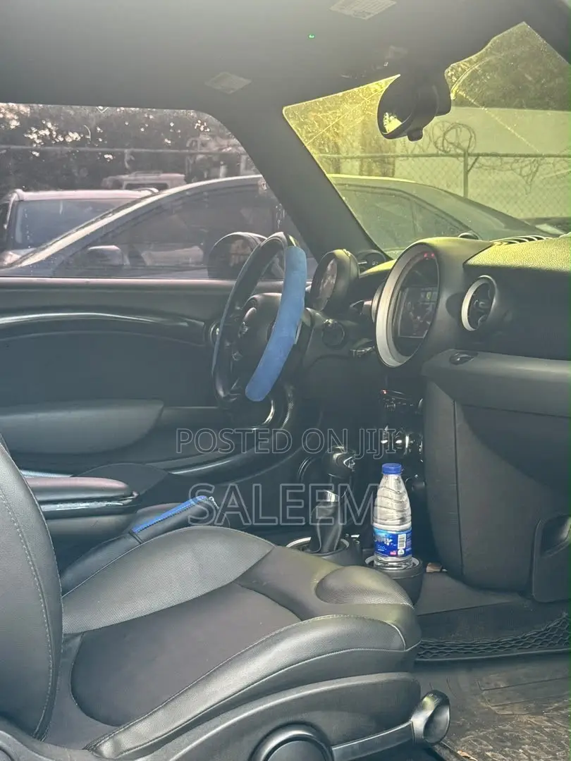 Mini Cooper S 2010 Blue