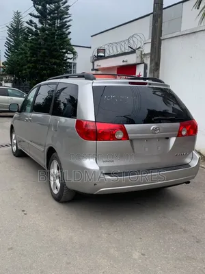 Toyota Sienna LE AWD 2008 Silver