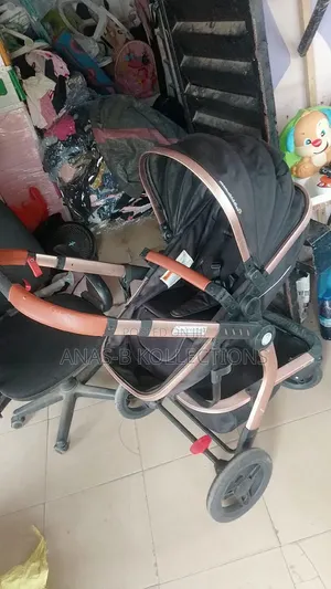 Detachable Convertible Strollers for Sitting and Sleeping Position