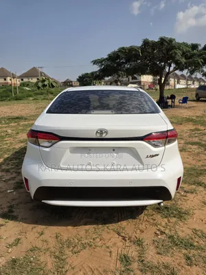 Toyota Corolla 2022 White
