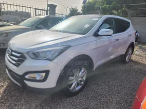 Hyundai Santa Fe 2013 White