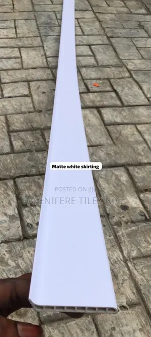 Black and White Aluminum Skirting