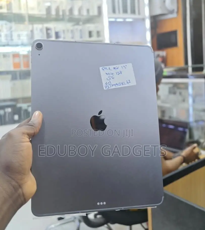Apple iPad Air 13 (2026) 128 GB Gray