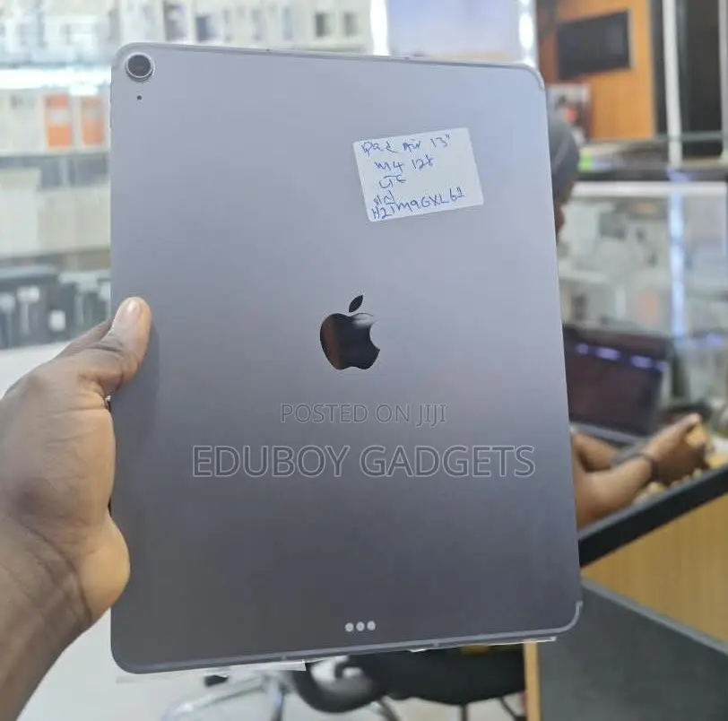 Apple iPad Air 13 (2026) 128 GB Gray