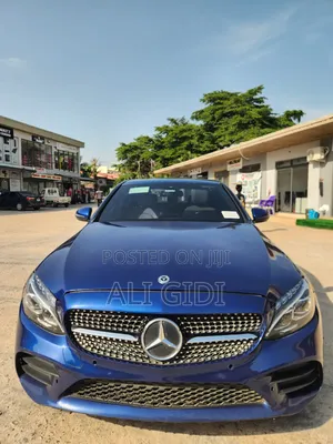 Mercedes-Benz C300 2017 Blue
