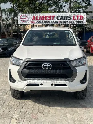 New Toyota Hilux 2026 White