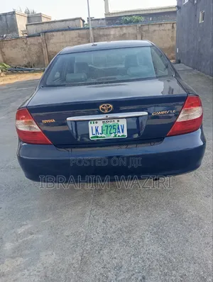Toyota Camry 2004 Blue