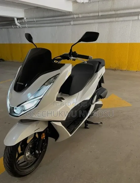 Honda 2020 White
