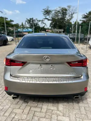 Lexus IS 250 2016 Gold