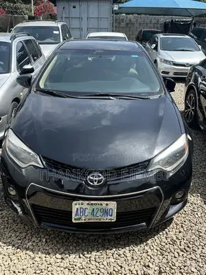 Toyota Corolla LE Plus 4dr Sedan (1.8L 4cyl CVT) 2015 Black
