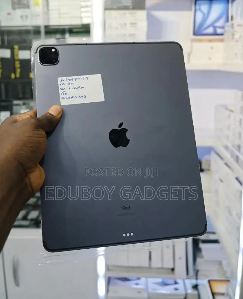 Apple iPad Pro 12.9 (2021) 1 TB Gray