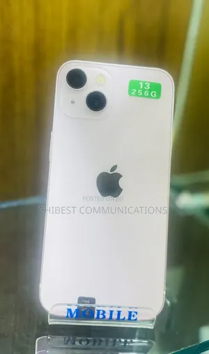 Apple iPhone 13 256 GB