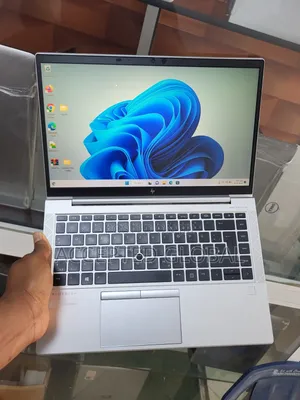 Laptop HP EliteBook 845 G7 8GB AMD Ryzen 5 SSD 256GB