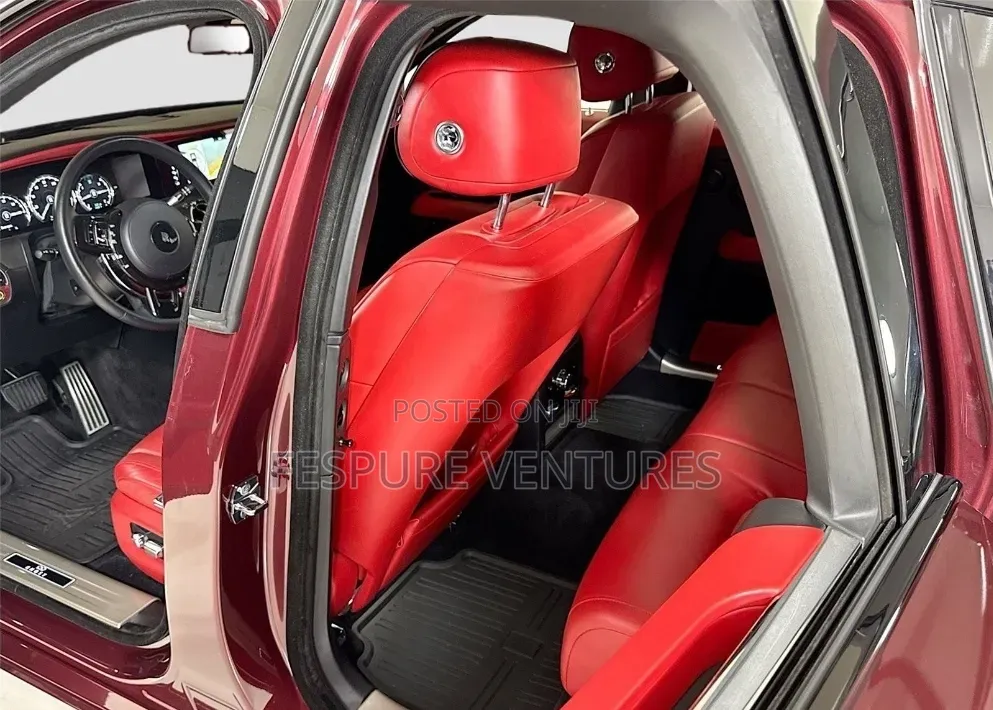 Rolls-Royce Ghost Base EWB 2017 Red