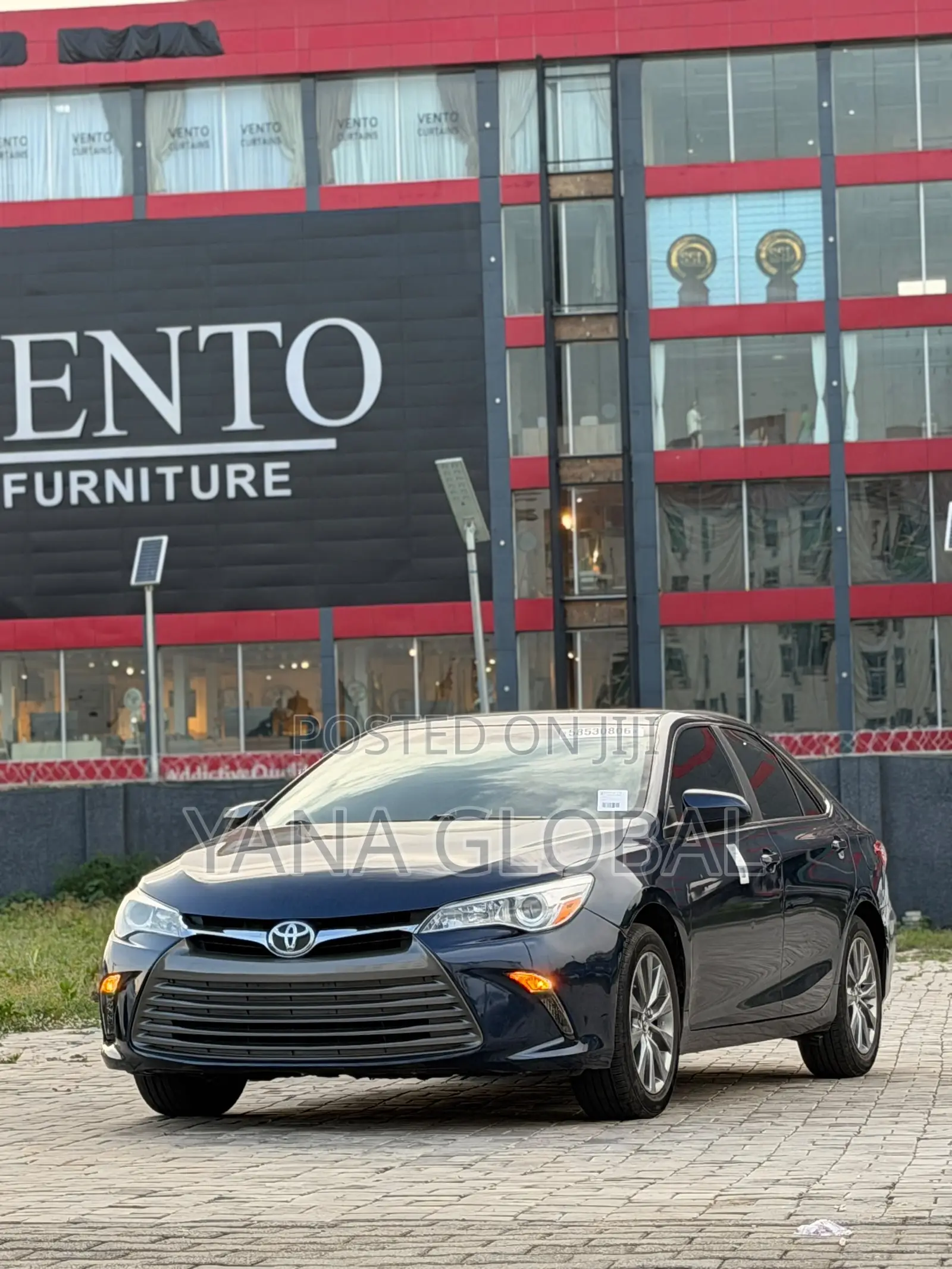 Toyota Camry 2016 Blue