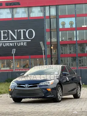 Toyota Camry 2016 Blue