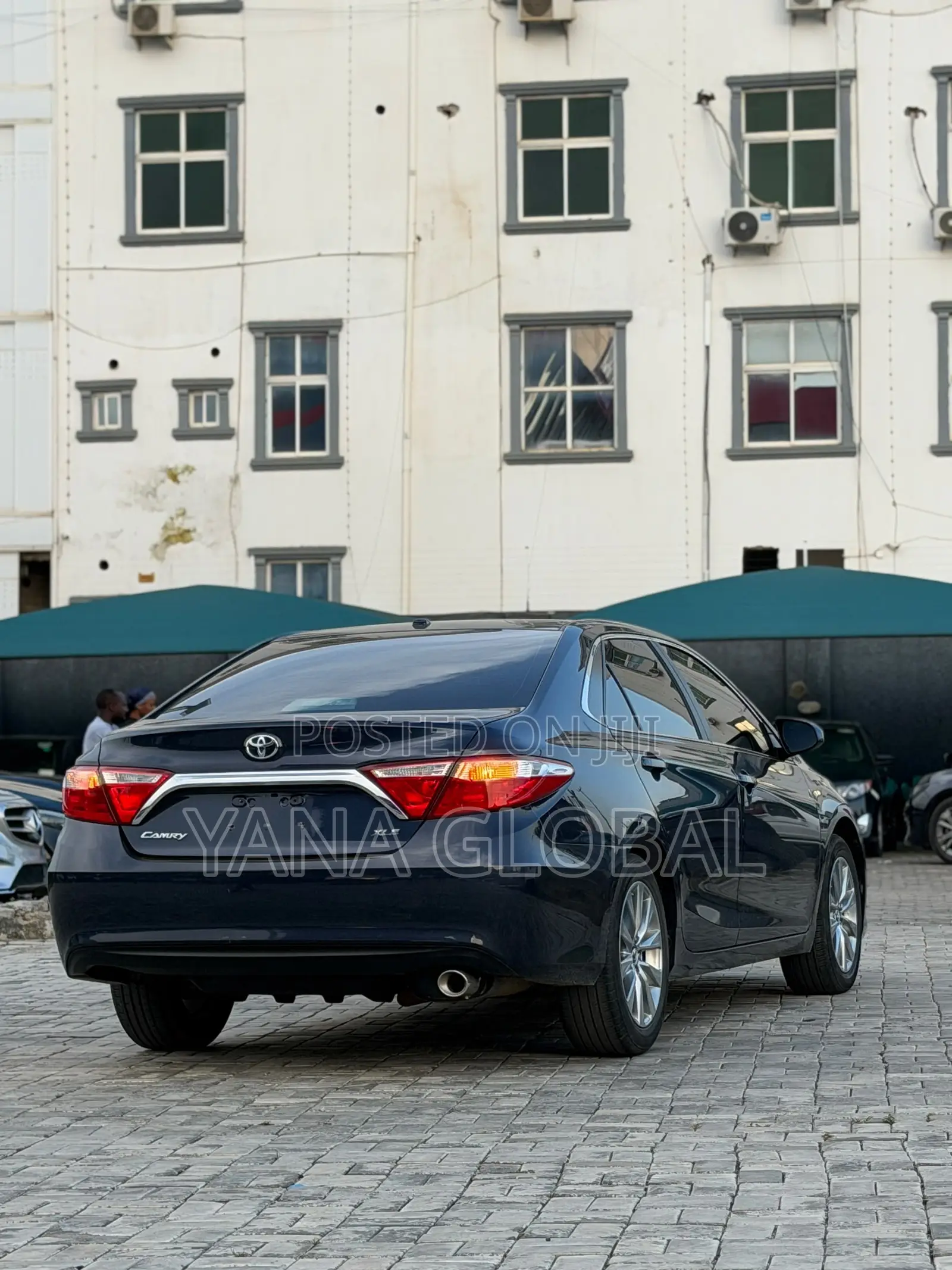 Toyota Camry 2016 Blue
