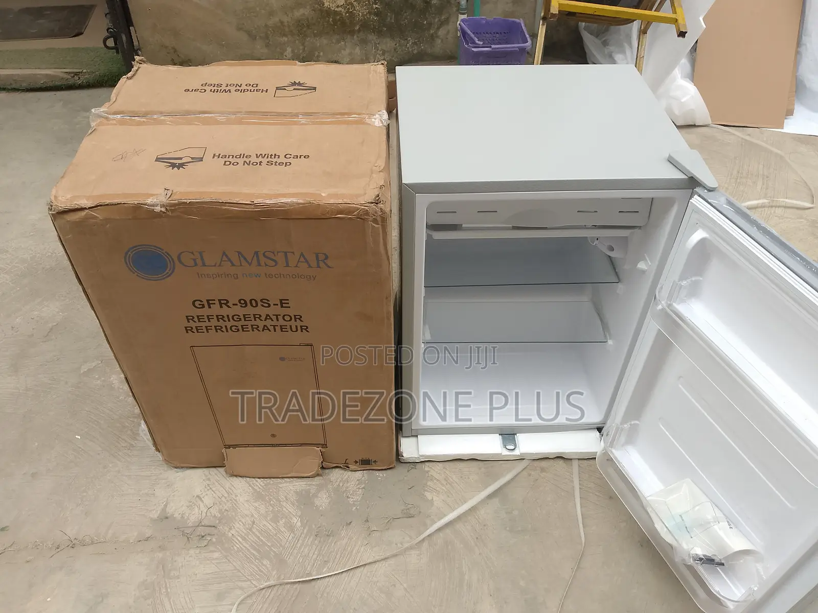 Small-Space Cooling With Glamstar 69L Refrigerator
