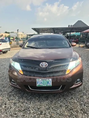 Toyota Venza XLE 2012 Brown