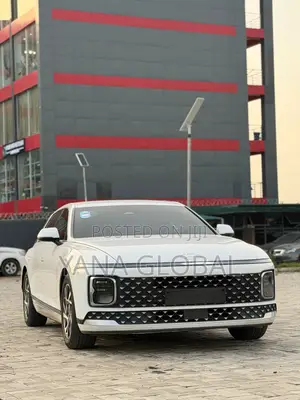 Hyundai Grandeur 2023 White