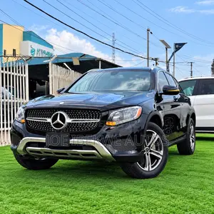 Mercedes-Benz GLC-Class 2016 Black