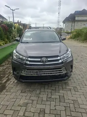 Toyota Highlander Limited 4dr SUV (3.5L 6cyl 6A) 2015 Gray