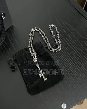 Different Designs of Neck Chains